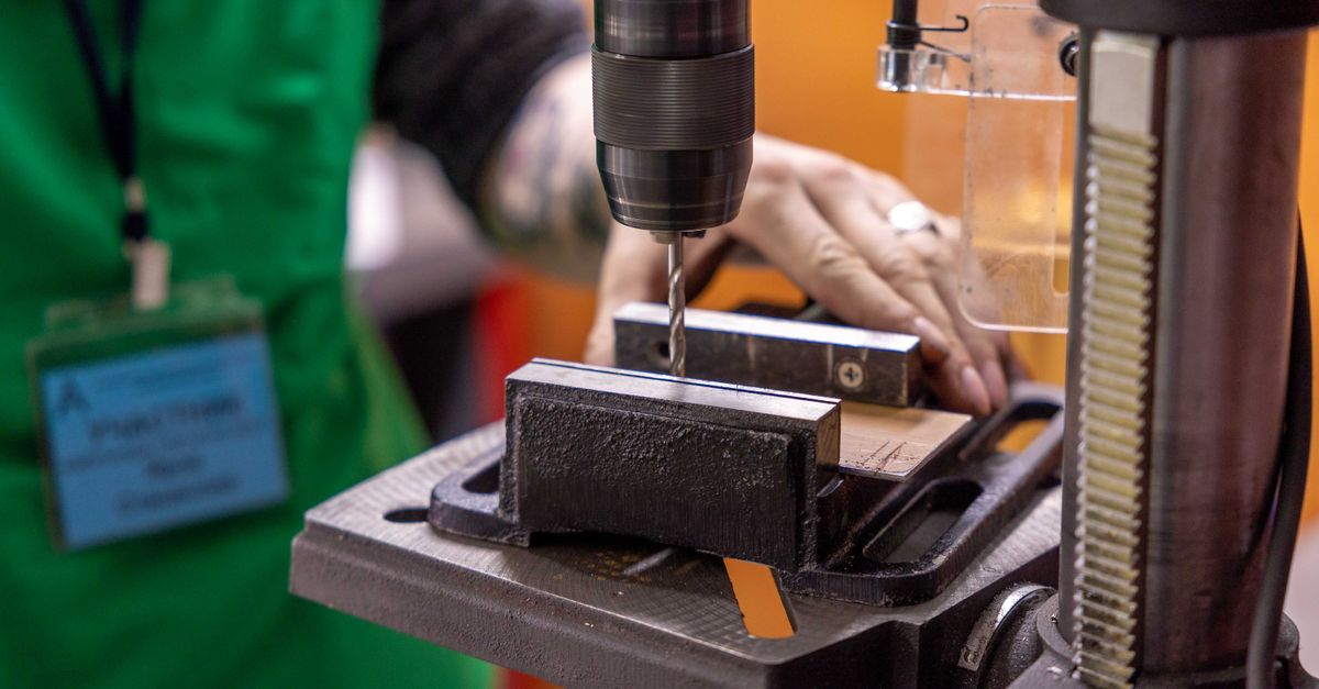 car key cutting machine — Iron Locksmiths